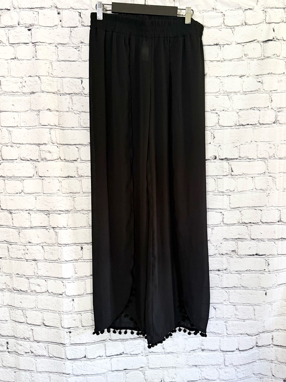 TIME&TRU. Black sheet pants. Size S